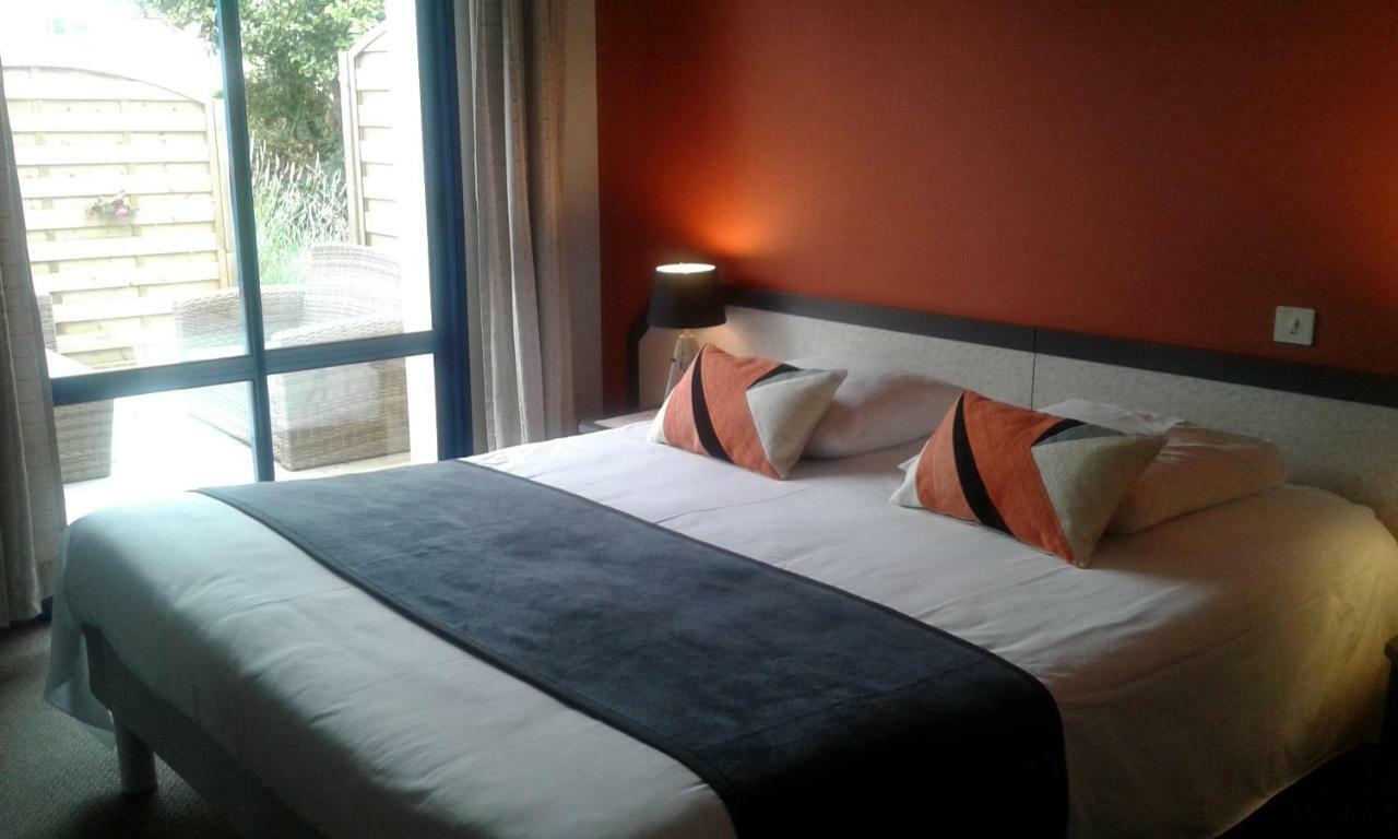 Hotel Restaurant Le Capricorne Pouldreuzic Eksteriør billede
